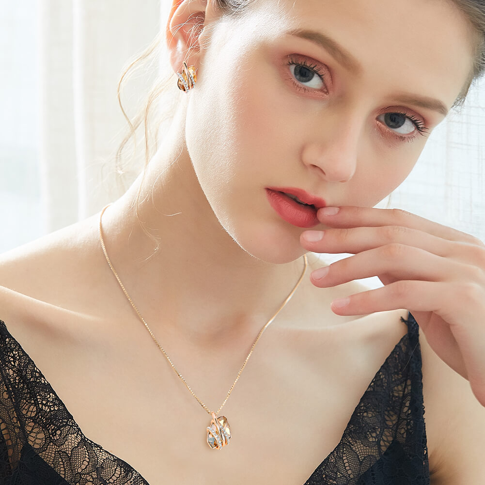 Amber Wish Stone Necklace